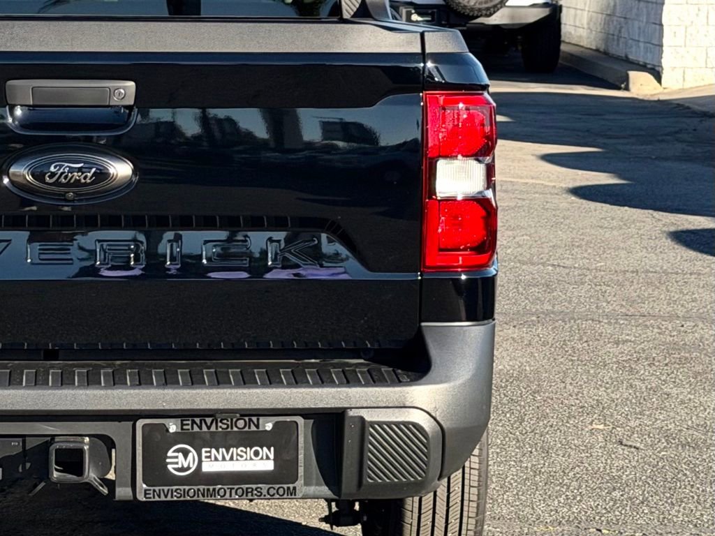 Certified 2024 Ford Maverick XLT w/ XLT Luxury Package image 8