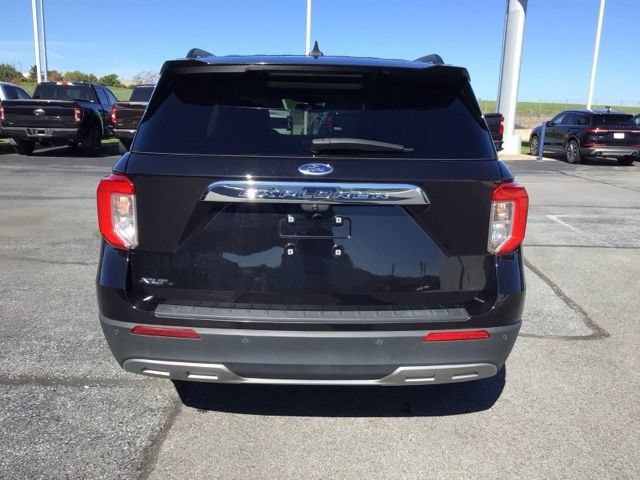 Certified 2023 Ford Explorer XLT w/ Equipment Group 202A RWD image 7