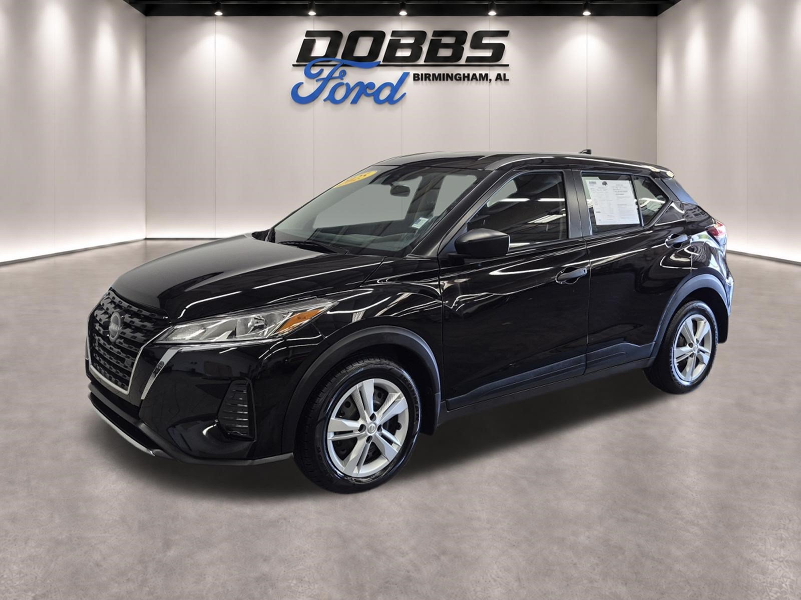 Used 2025 Nissan Kicks Play S FWD image 1