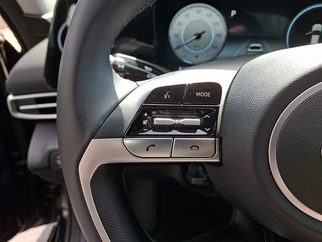 Used 2023 Hyundai Elantra SEL w/ Convenience Package FWD image 21