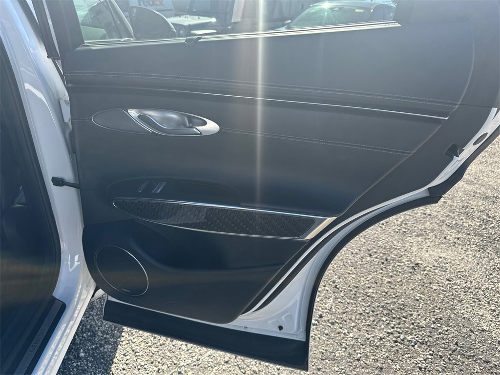 Used 2022 Genesis GV70 3.5T Sport w/ Sport Prestige Package image 15