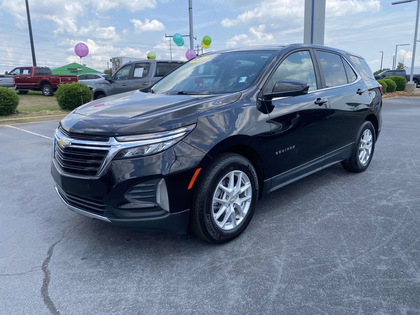 Used 2023 Chevrolet Equinox LT w/ Driver Convenience Package FWD video 3