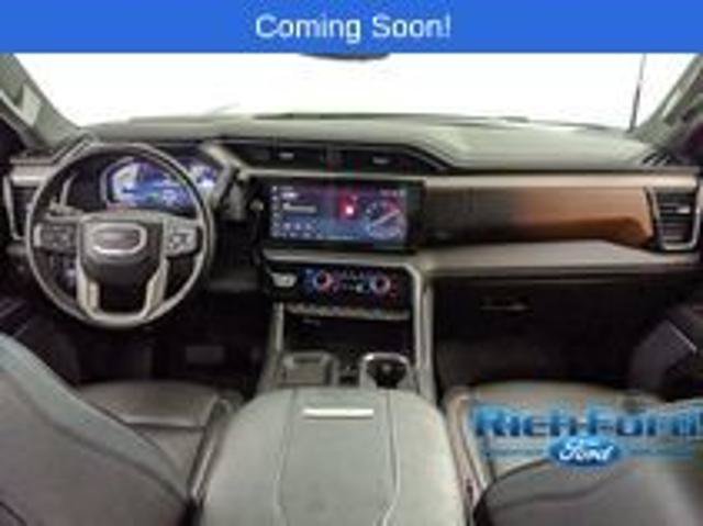 Used 2024 GMC Sierra 2500 Denali w/ Denali Reserve Package AWD/4WD image 7
