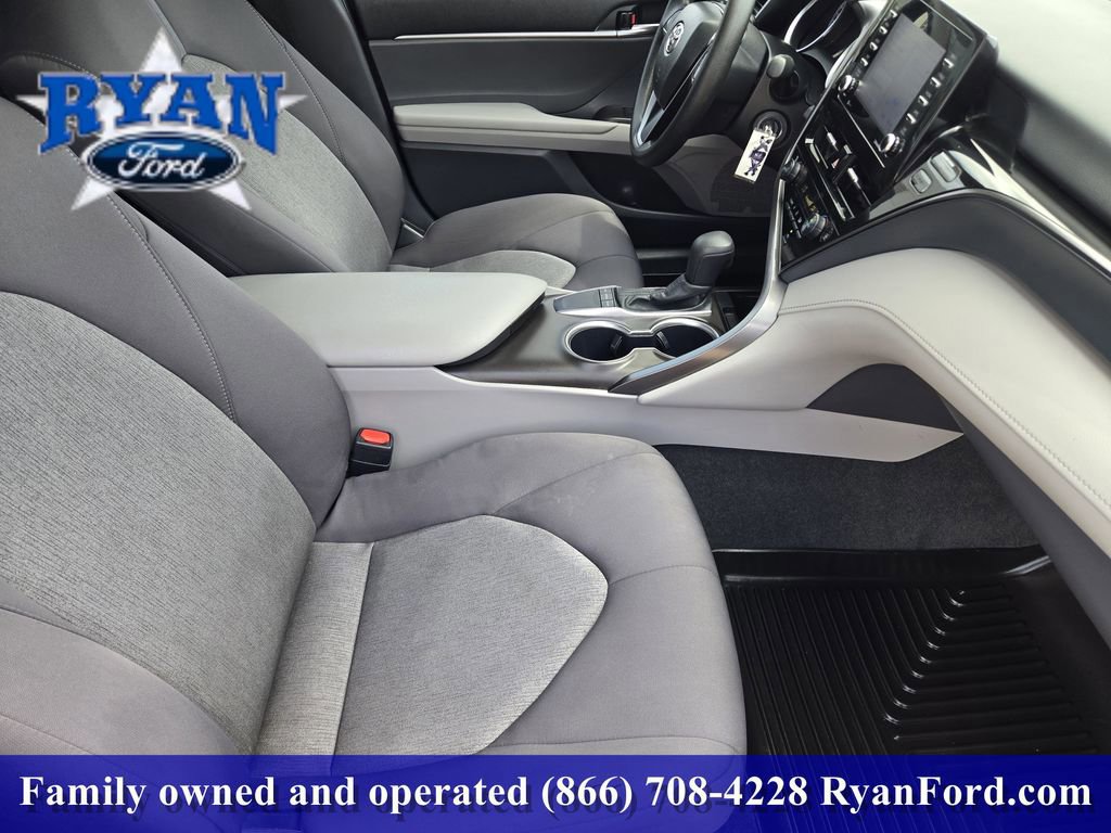 Used 2024 Toyota Camry LE FWD image 10