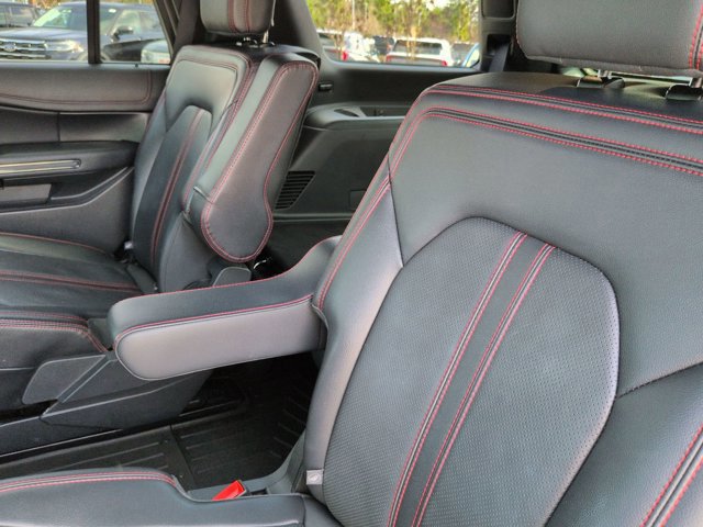 Certified 2024 Ford Expedition Limited image 30