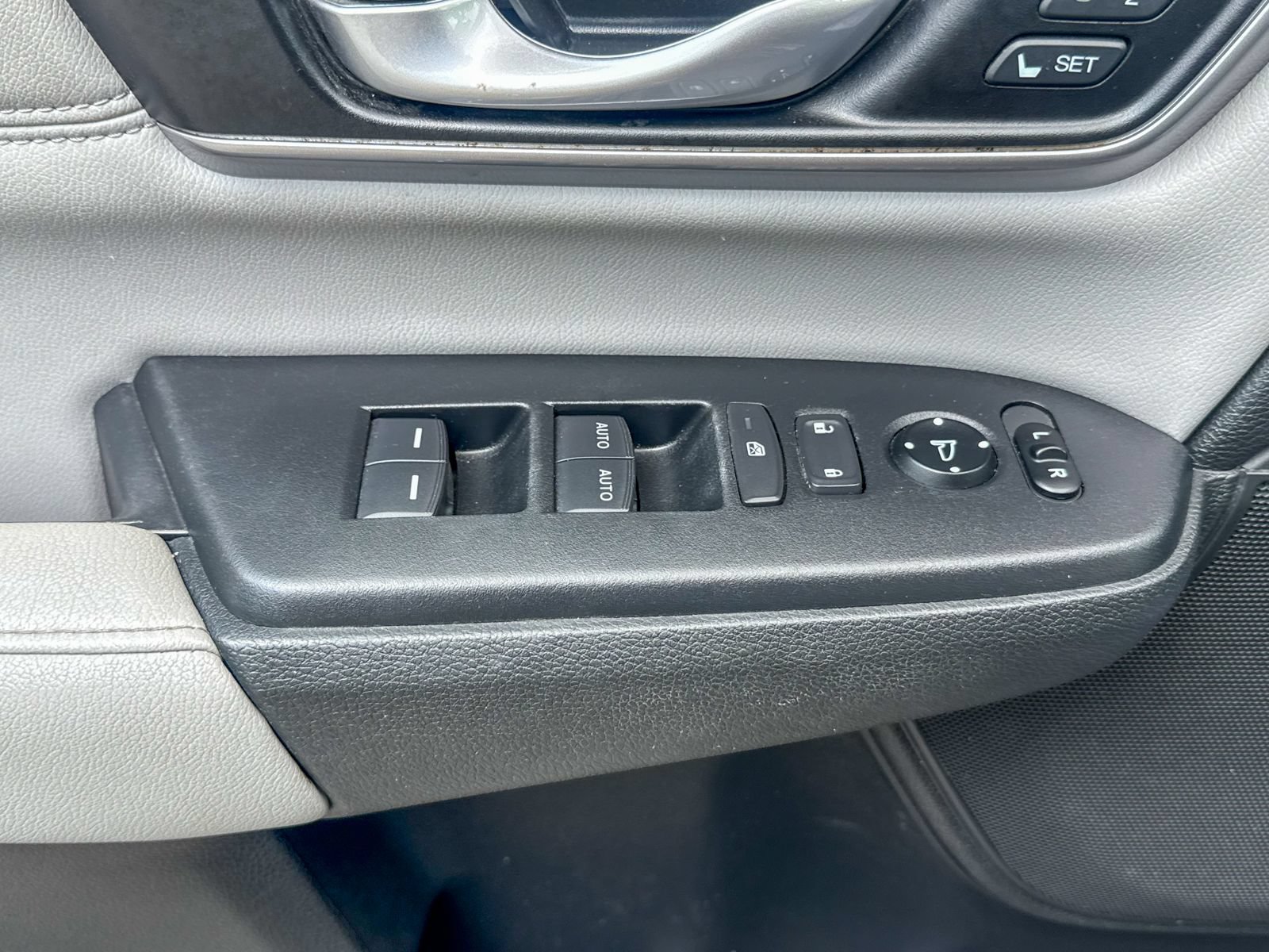 Used 2021 Honda CR-V EX-L image 19