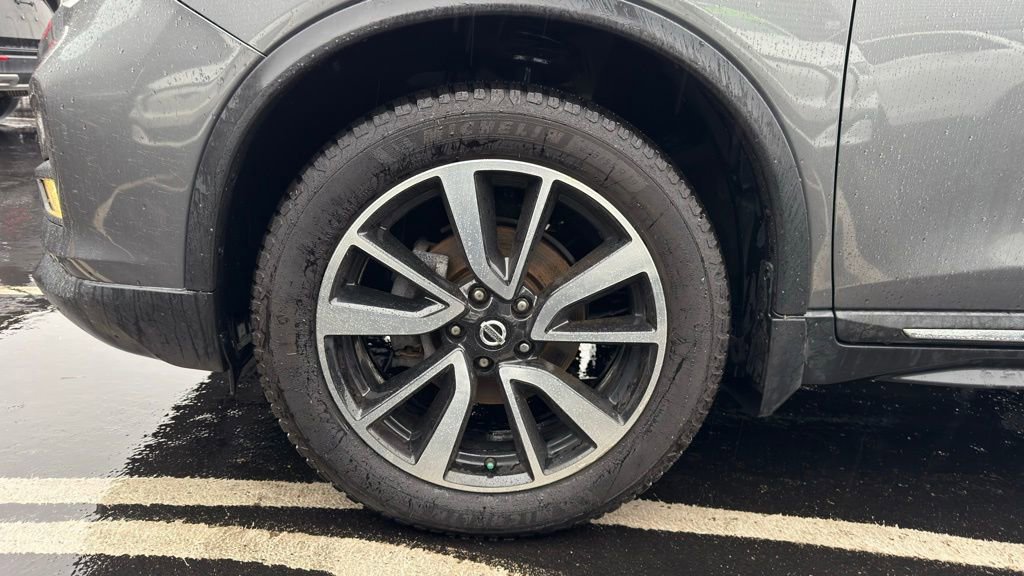 Used 2019 Nissan Rogue SL w/ Premium Package image 8