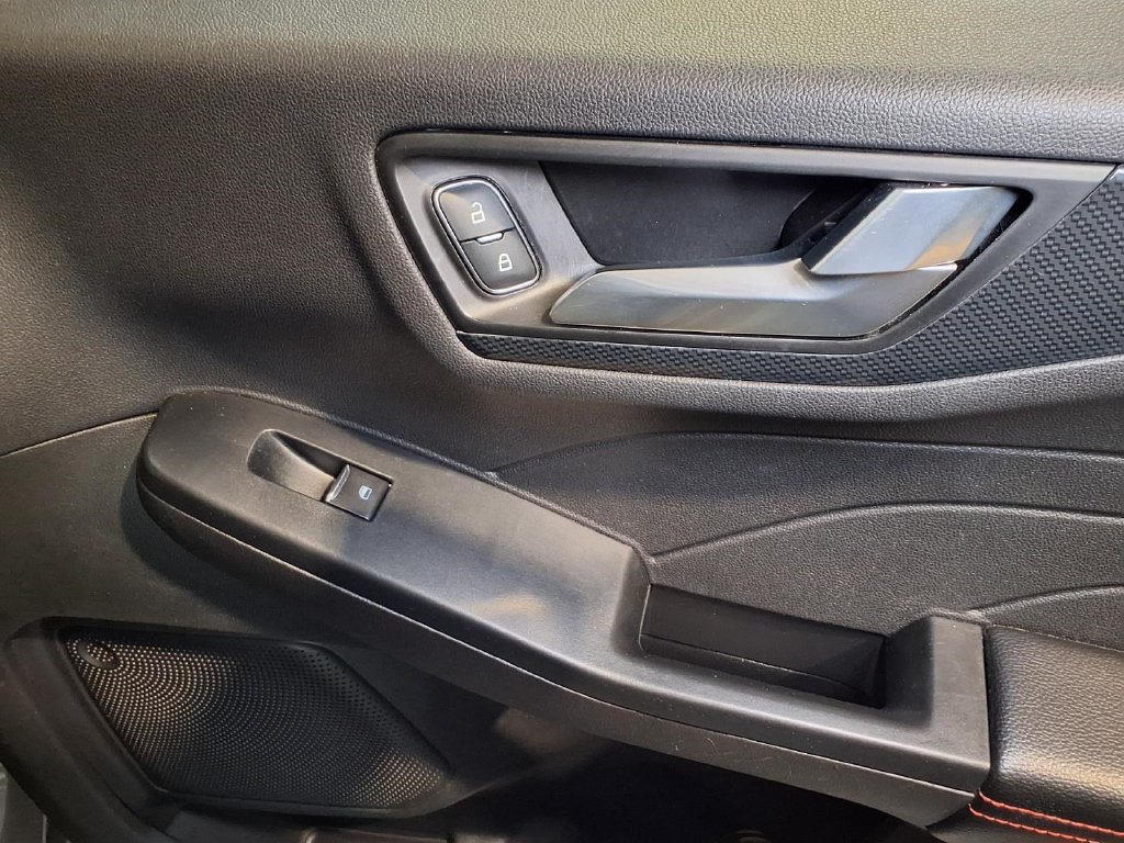 Certified 2025 Ford Escape ST-Line FWD image 29