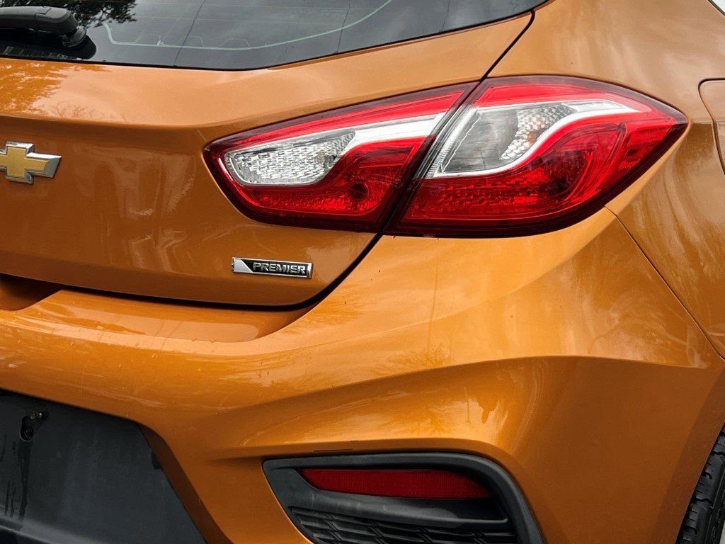 Used 2017 Chevrolet Cruze Premier w/ RS Package image 6