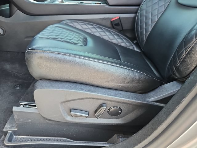 Certified 2024 Ford Edge Titanium AWD/4WD image 17