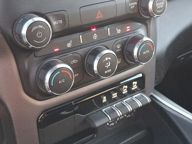 Used 2022 RAM 1500 Big Horn AWD/4WD image 16