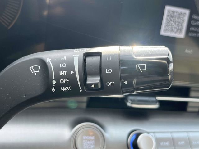 Used 2025 Hyundai Kona SEL AWD/4WD image 27