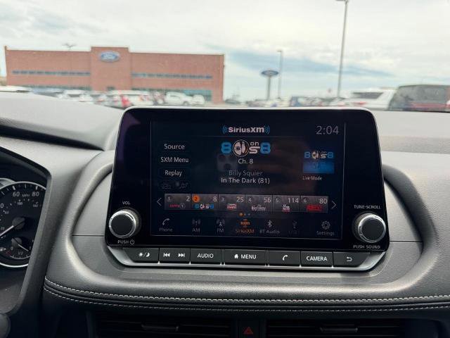 Used 2024 Nissan Rogue S FWD image 14