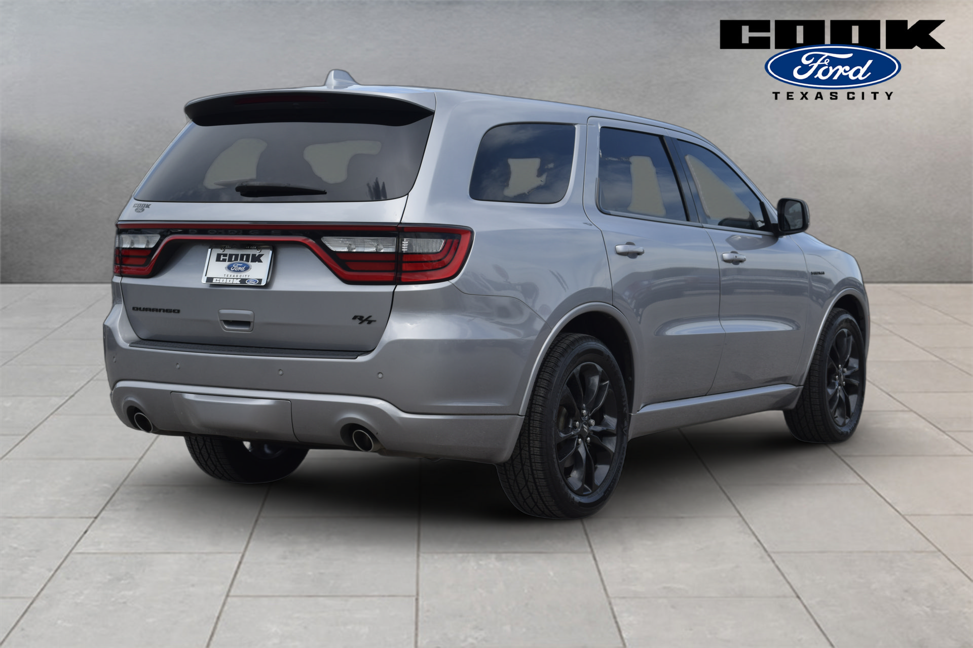 Used 2021 Dodge Durango R/T w/ Blacktop Package RWD image 3