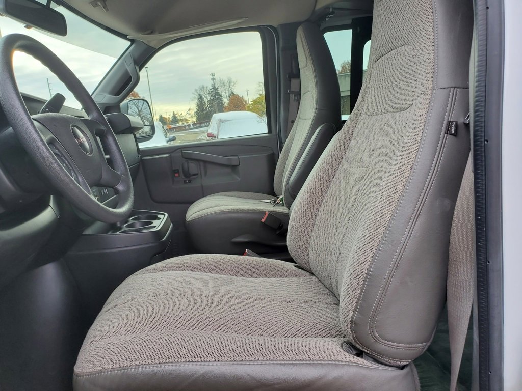 Used 2018 GMC Savana 2500 Work Van w/ Driver Convenience Package image 12