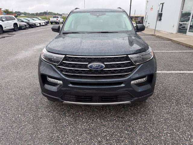 Certified 2024 Ford Explorer XLT w/ Equipment Group 202A AWD/4WD image 3