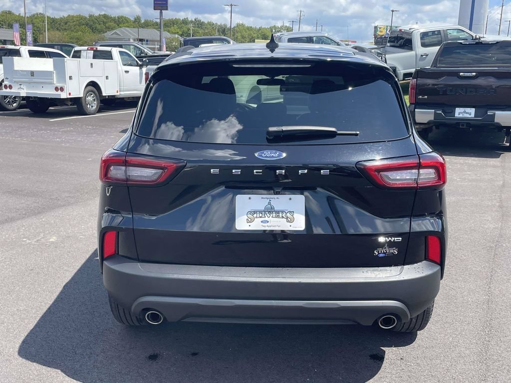 Certified 2025 Ford Escape ST-Line AWD/4WD image 4
