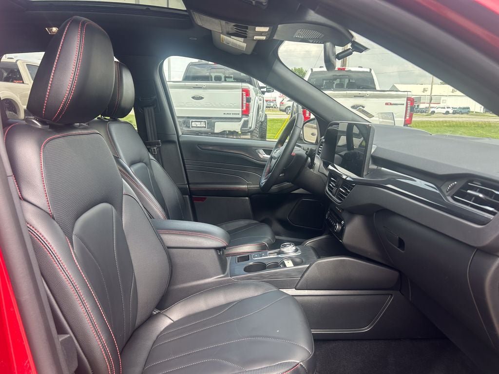 Certified 2025 Ford Escape ST-Line Elite w/ Premium Technology Package AWD/4WD image 19
