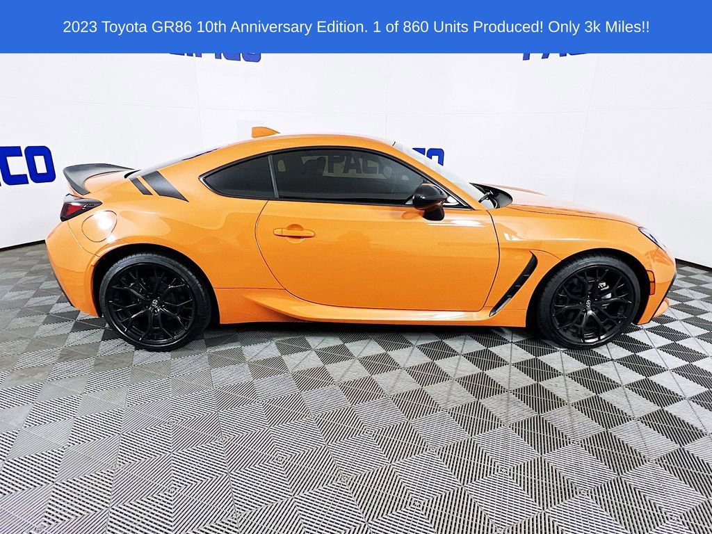 Used 2023 Toyota GR86 10th Anniversary SE video 2