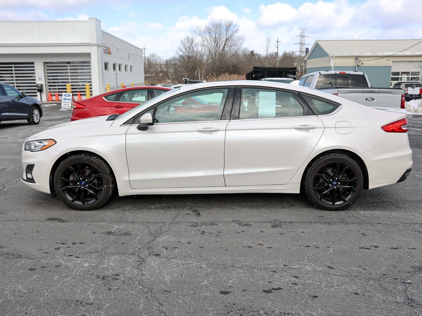 Certified 2019 Ford Fusion SE w/ Equipment Group 151A image 6