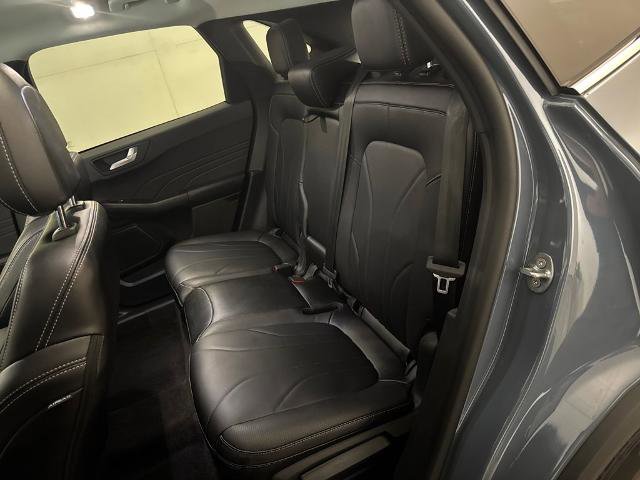 Certified 2025 Ford Escape SE w/ PHEV Premium Package image 31