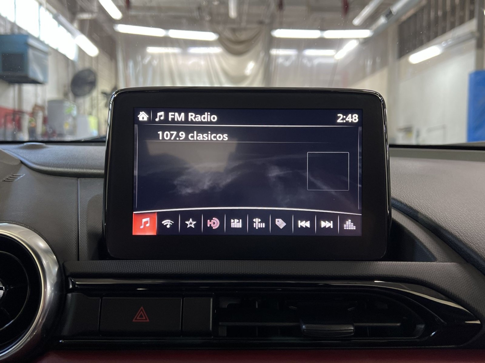Used 2020 MAZDA MX-5 Miata Grand Touring RWD image 18