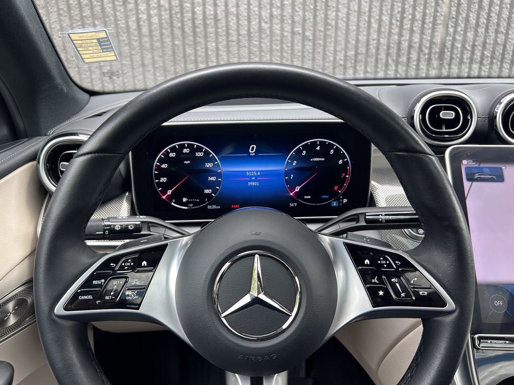 Used 2024 Mercedes-Benz GLC 300 4MATIC image 31