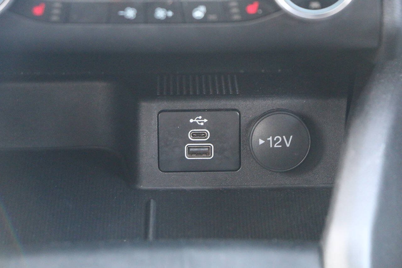 Certified 2024 Ford Escape Active AWD/4WD image 25