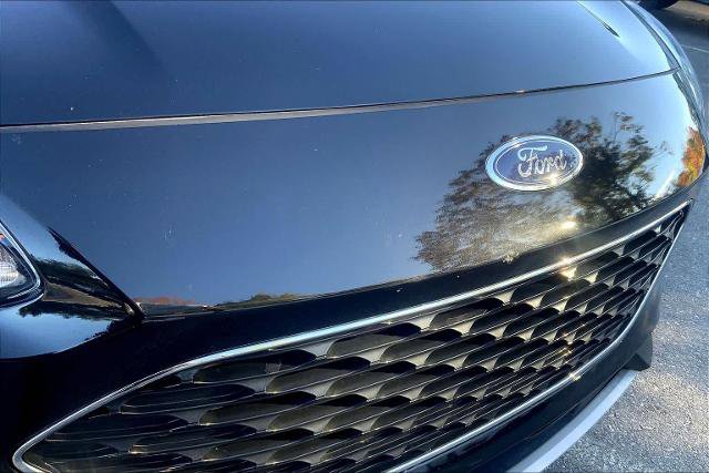 Certified 2022 Ford Escape SEL image 31