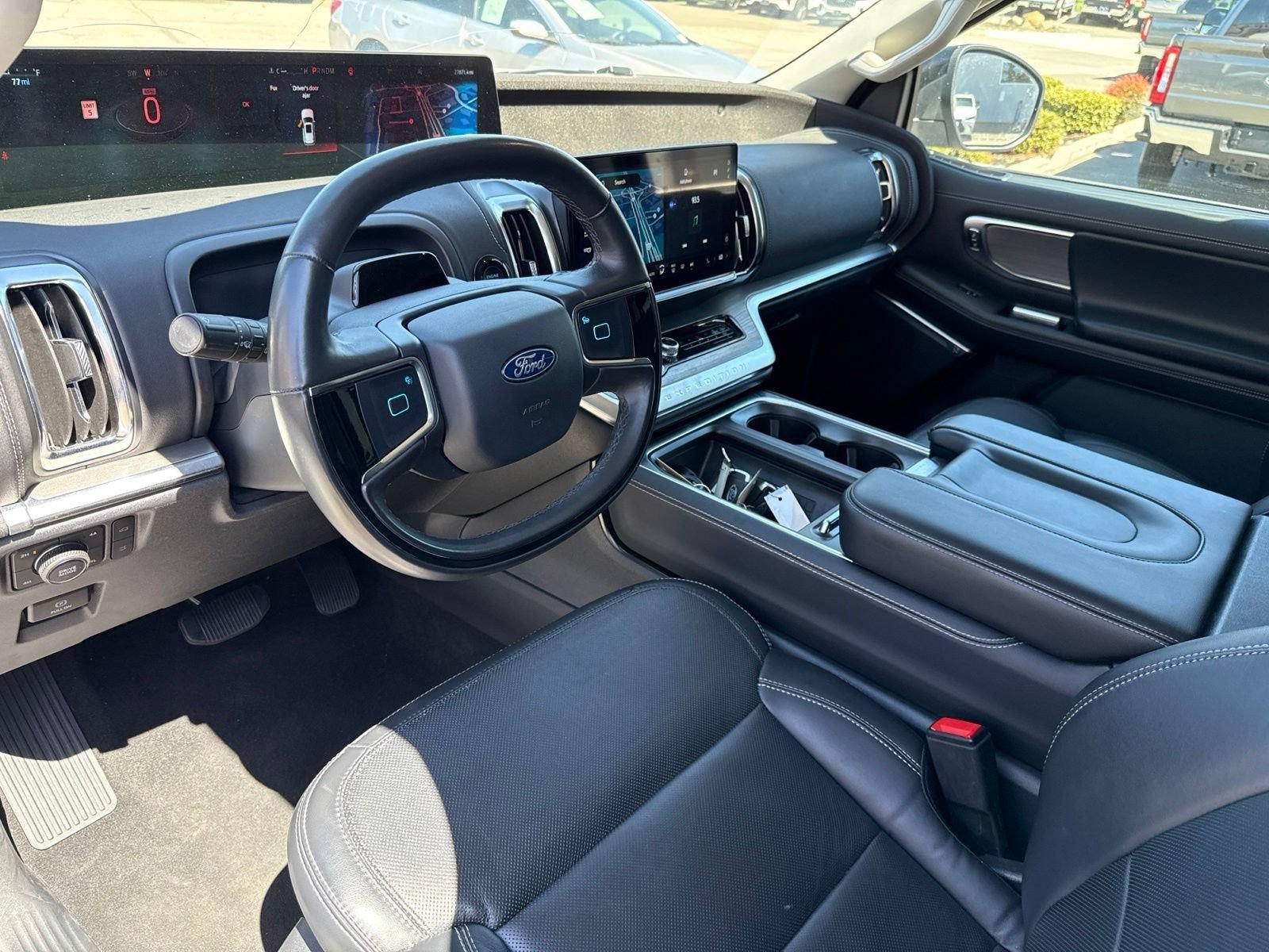 Certified 2025 Ford Expedition Platinum AWD/4WD image 11
