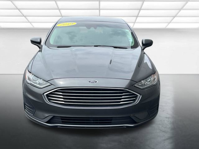 Certified 2019 Ford Fusion SE FWD image 2