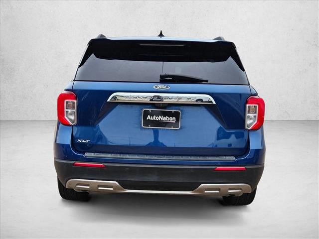 Certified 2021 Ford Explorer XLT w/ Equipment Group 202A RWD image 7