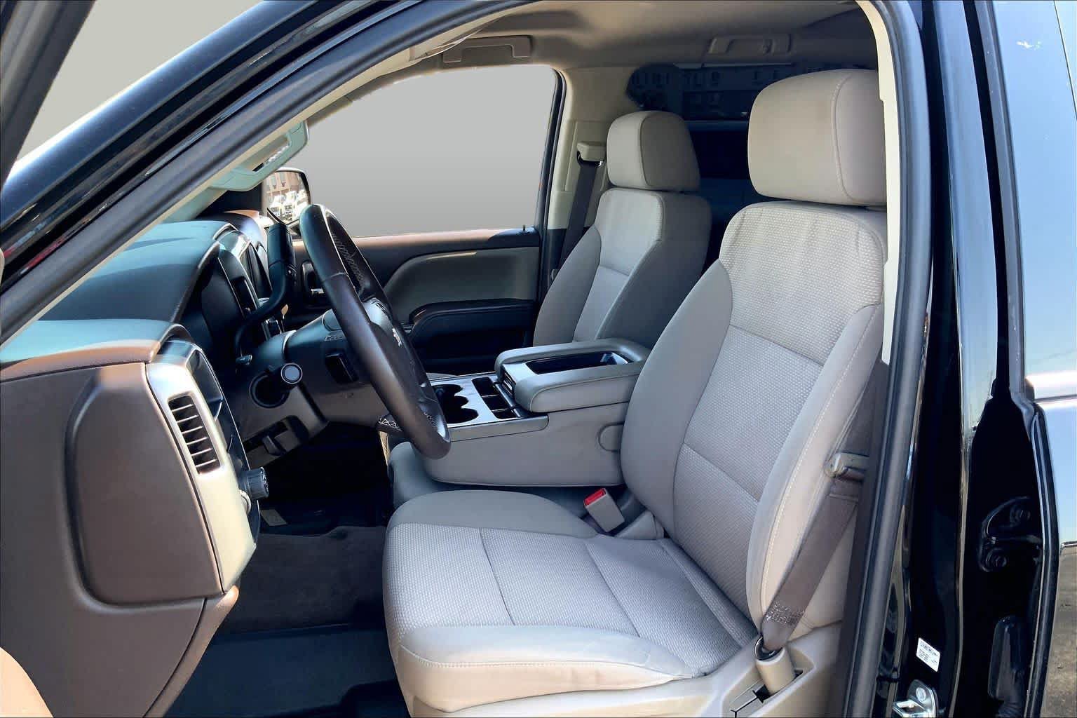 Used 2017 Chevrolet Silverado 1500 LT w/ Texas Edition RWD image 8