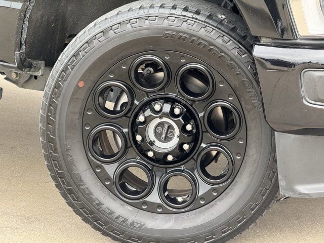 Certified 2024 Ford F250 Lariat w/ Black Appearance Package image 36
