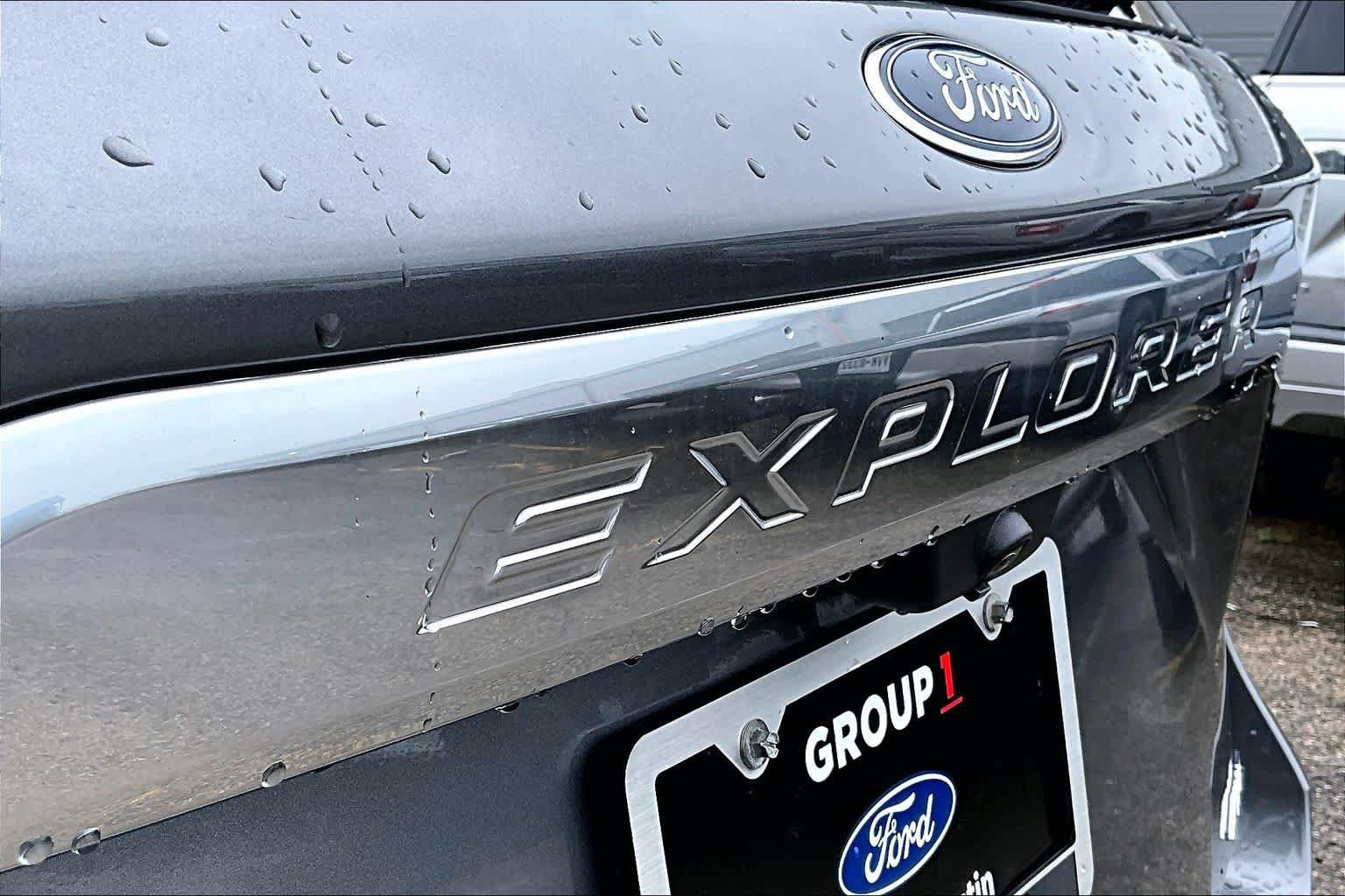 Certified 2021 Ford Explorer Platinum w/ Equipment Group 601A AWD/4WD image 10