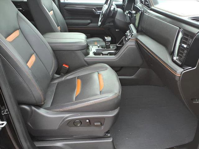 Used 2024 GMC Sierra 1500 AT4 w/ Technology Package image 12