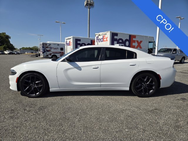 Used 2023 Dodge Charger SXT w/ Blacktop Package RWD image 4