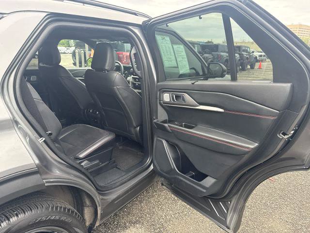 Certified 2025 Ford Explorer ST AWD/4WD image 9