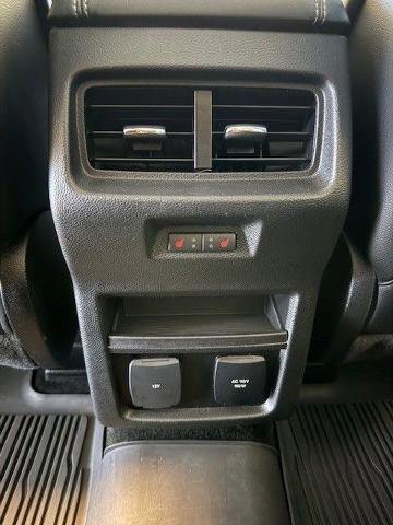 Certified 2019 Ford Edge Titanium w/ Equipment Group 301A image 10