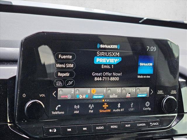 Used 2023 Nissan Pathfinder SL FWD image 12