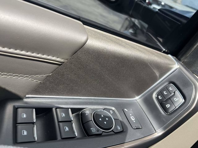 Certified 2025 Ford F450 Platinum w/ Platinum Plus Package AWD/4WD image 21