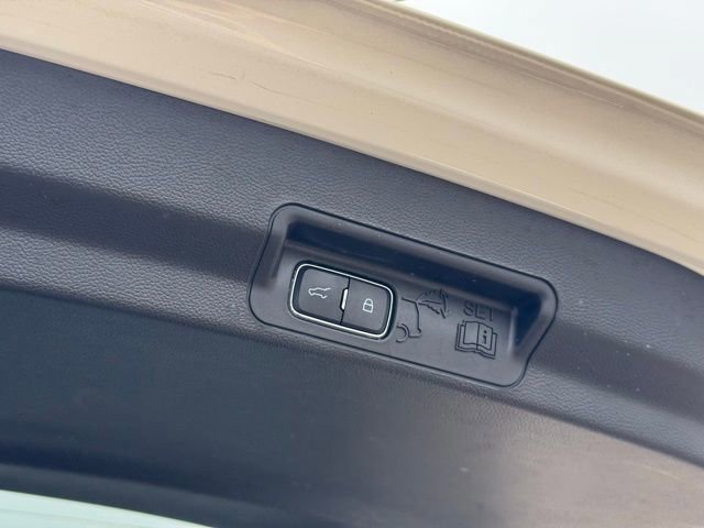 Certified 2023 Ford Explorer XLT w/ Equipment Group 202A image 43