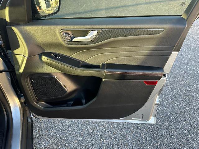 Certified 2024 Ford Escape ST-Line w/ Tech Pack #1 image 21