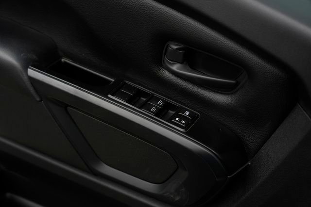 Used 2021 Nissan Titan S w/ S Utility Package image 28