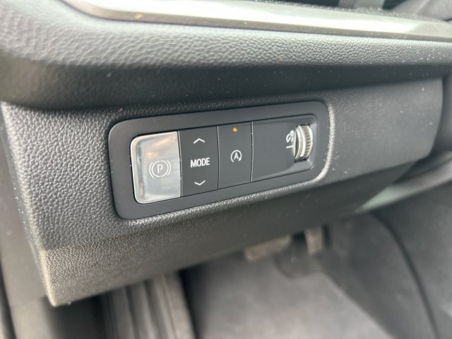 Used 2024 Chevrolet Traverse LS FWD image 21