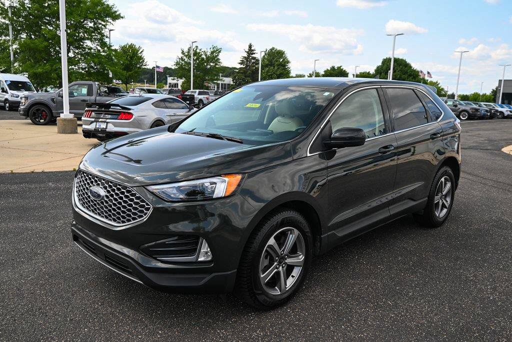 Certified 2023 Ford Edge SEL w/ Convenience Package AWD/4WD image 9