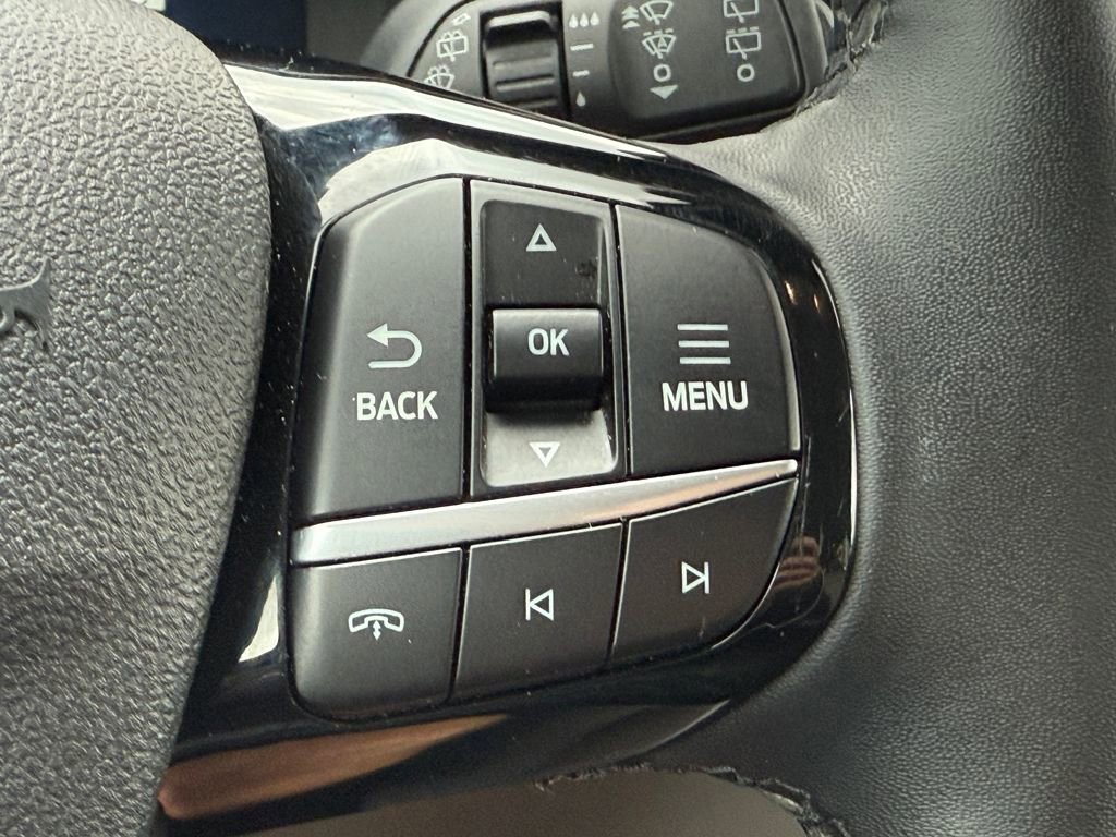 Certified 2023 Ford Escape SE w/ PHEV Premium Package image 16