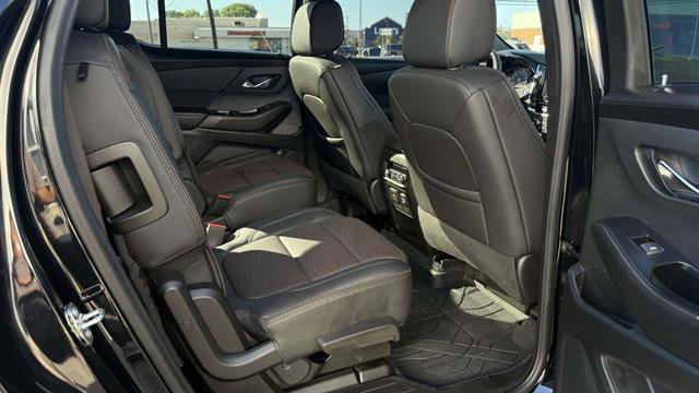 Used 2023 Chevrolet Traverse High Country w/ LPO, Floor Liner Package AWD/4WD image 30