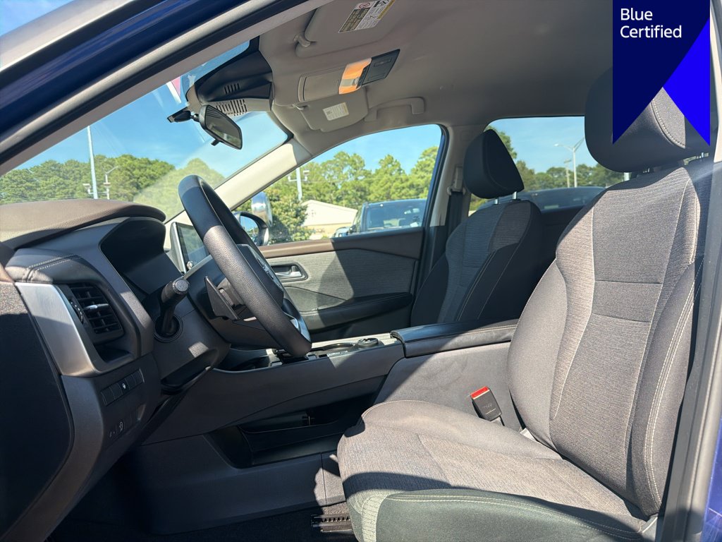 Used 2023 Nissan Rogue SV AWD/4WD image 10