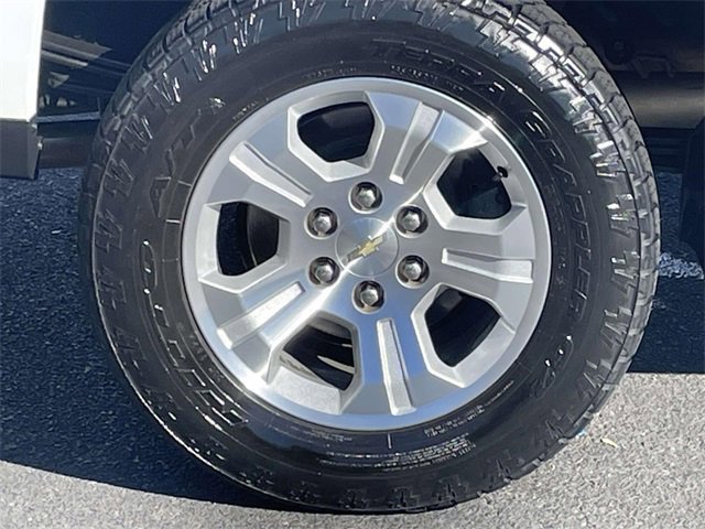 Used 2018 Chevrolet Silverado 1500 LT w/ All Star Edition image 34